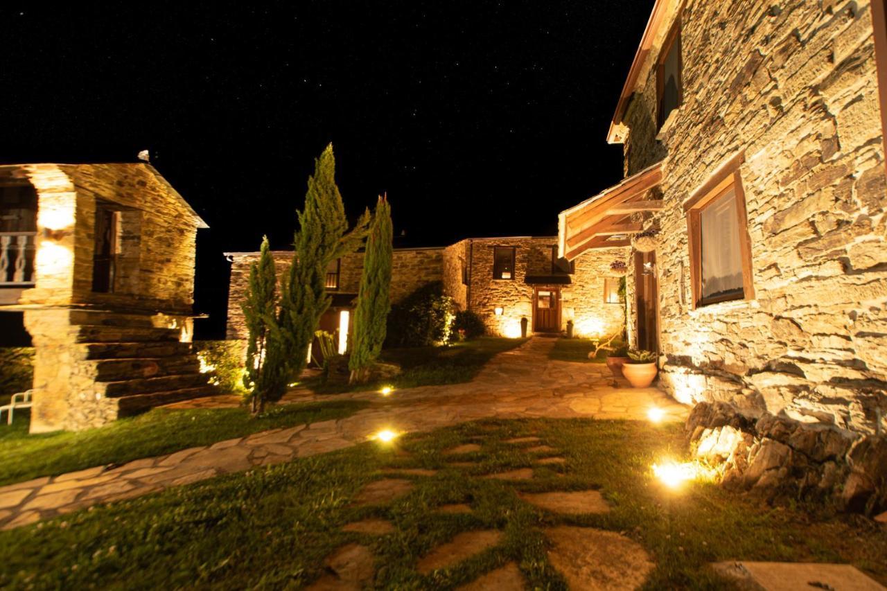 A Pontenova Complejo Rural Lar De Viesゲストハウス エクステリア 写真